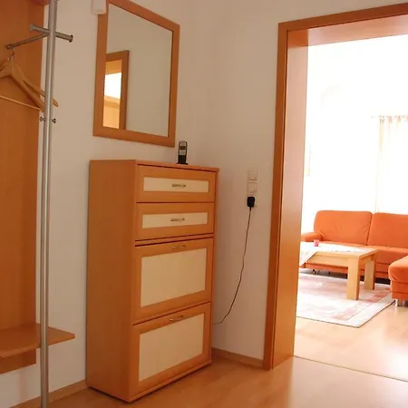 Fliegerstrasse Apartman *